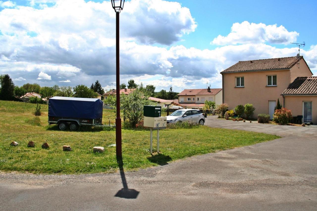 Bonabri Vacances - Chambres D'Hotes Chazelles  Экстерьер фото