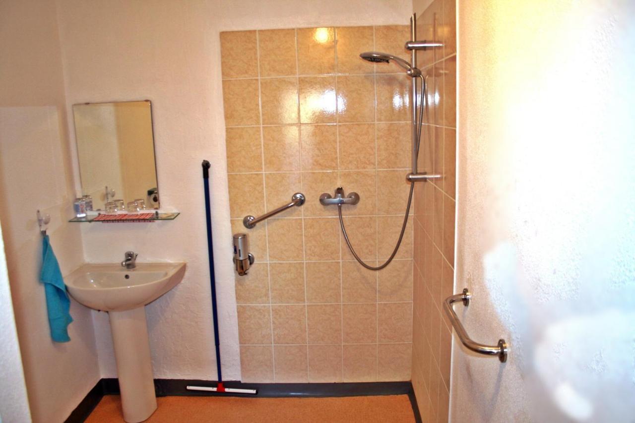 Bonabri Vacances - Chambres D'Hotes Chazelles  Экстерьер фото